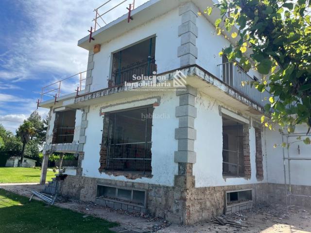 Chalet en venta en Anantapur, Villamayor