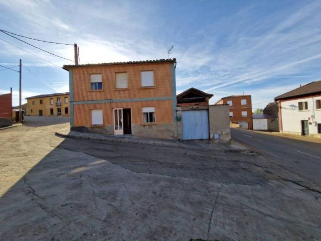 Casa en venta en Villamañán, Castilla y León