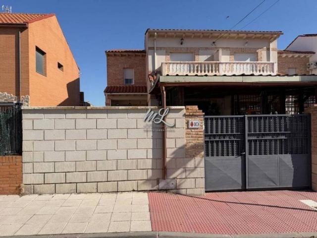 Casa en venta en Villamiel De Toledo, Castilla-La Mancha