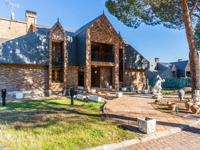 Casa en venta en Villanueva De La Cañada