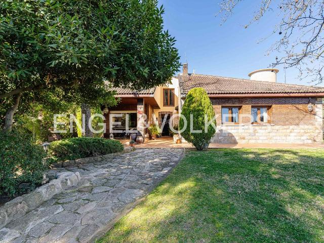 Casa en venta en Villanueva De La Cañada, Madrid