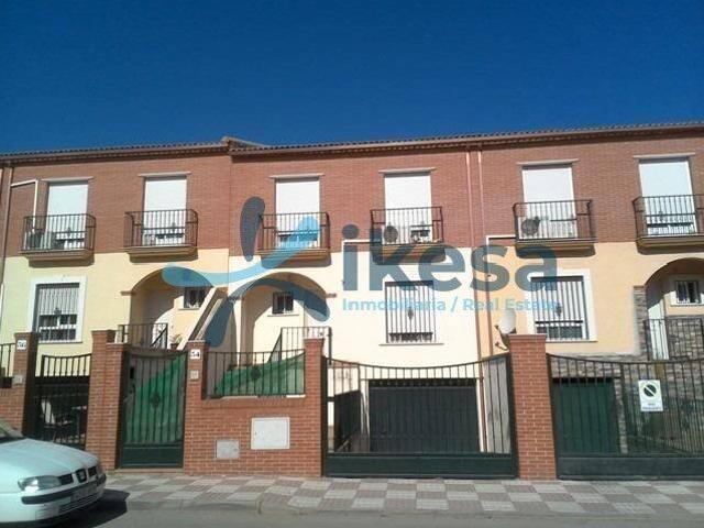 Casa en venta en Villanueva De La Reina, Andalucía