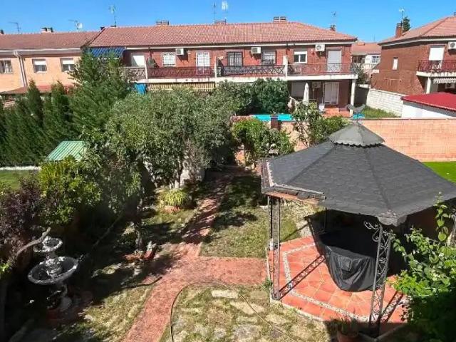Casa en venta en Villanueva De La Torre, Castilla-La Mancha