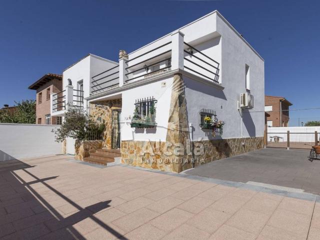 Casa en venta en Villanueva De La Torre, Castilla-La Mancha