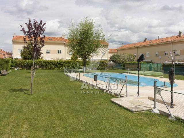 Casa en venta en Villanueva De La Torre, Guadalajara