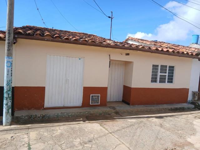Casa En Venta En Villanueva En El Prado V365681