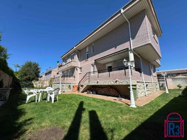 Casa en venta en Villaquilambre, Castilla y León