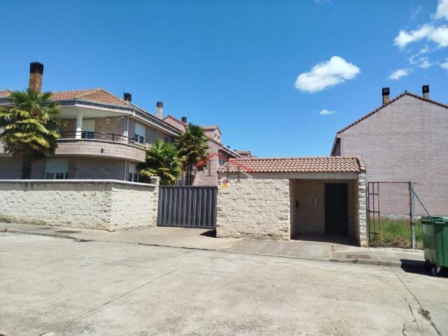 Casa en venta en Villaquilambre, Castilla y León