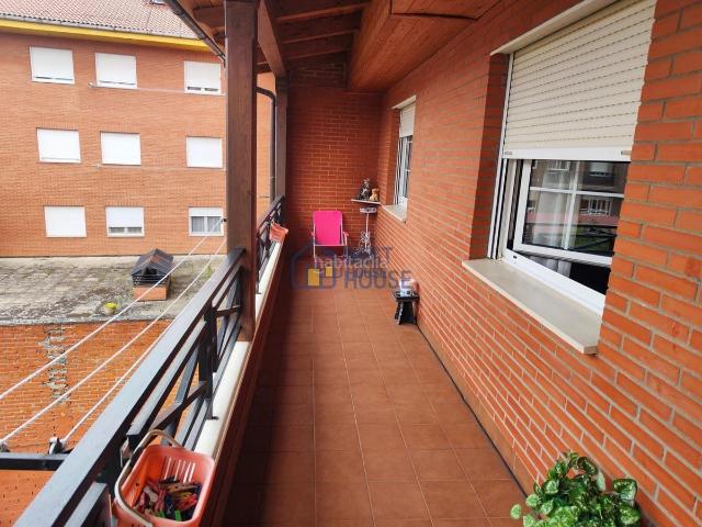 Casa en venta en Navatejera, Villaquilambre