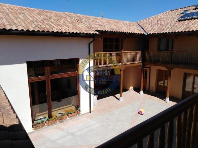 Casa en venta en Navatejera, Villaquilambre