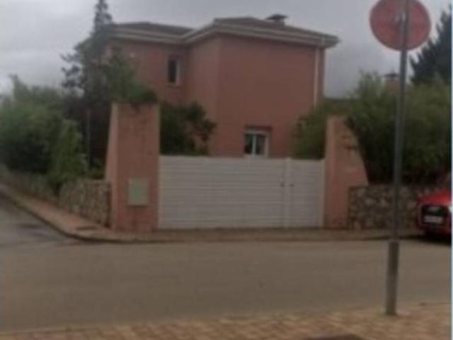 Casa en venta en Villar De Olalla, Urbanización las Pernalosas