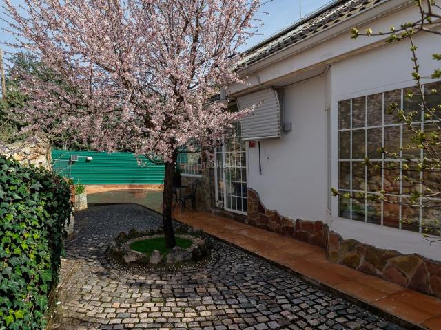 Casa en venta en Villar Del Olmo, Madrid
