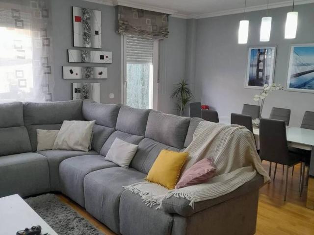 Casa en venta en Villares De La Reina