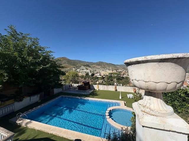 Casa en venta en Los Villares, Andalucía