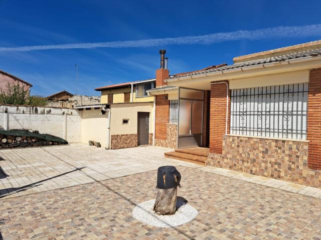 Casa en venta en Villasabariego, Castilla y León