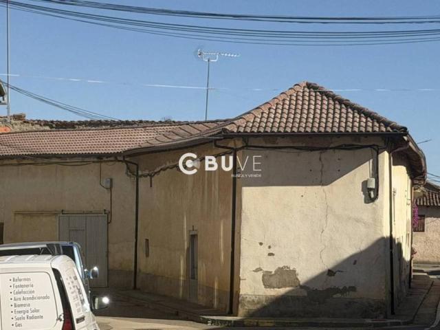 Casa en venta en Villaturiel, Castilla y León