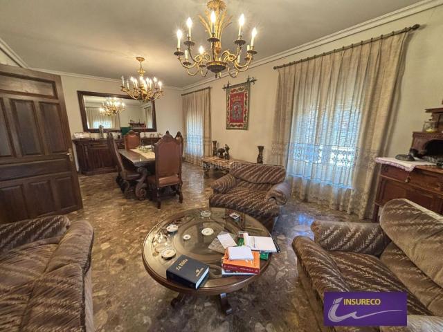 Casa en venta en Villaturiel, Castilla y León