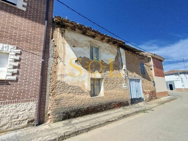 Casa en venta en Villaturiel, Castilla y León