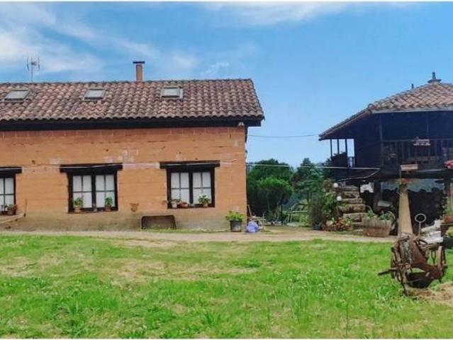 Casa en venta en Villaviciosa, Asturias