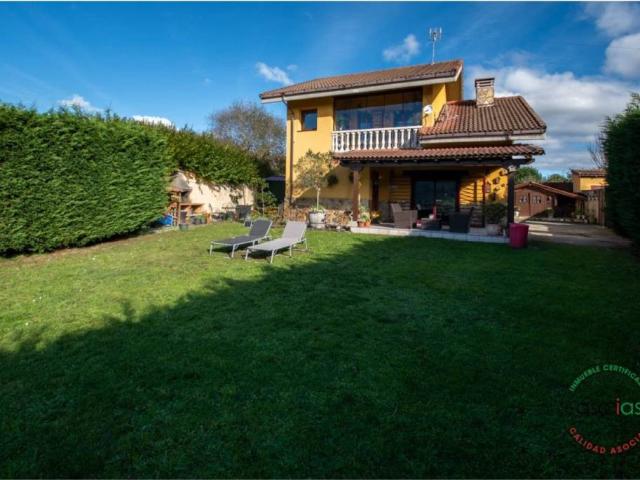 Casa en venta en Villaviciosa, Asturias