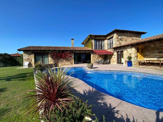 Casa en venta en Villaviciosa, Manzanéu