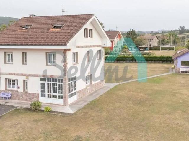 Casa en venta en Villaviciosa, Asturias