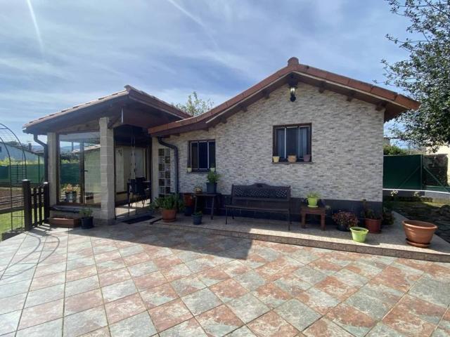Casa en venta en Villaviciosa