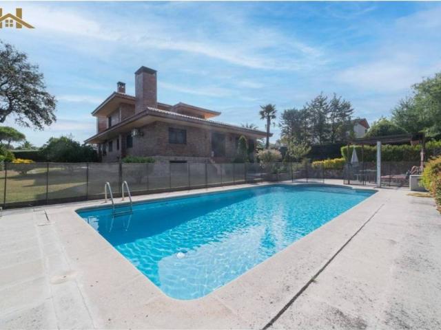 Casa en venta en Villaviciosa De Odón, Madrid