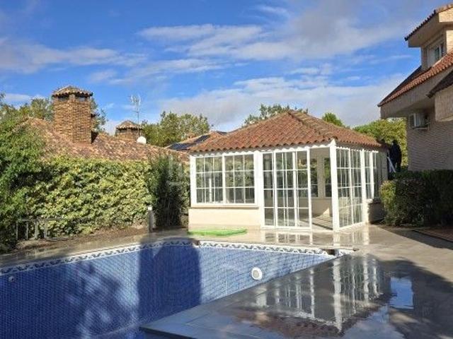 Casa en venta en Villaviciosa De Odón, Madrid