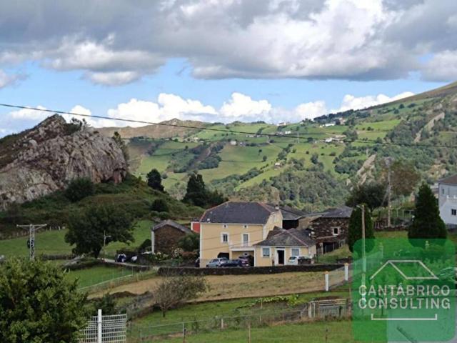 Casa en venta en Villayón, Asturias