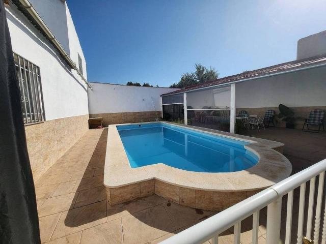 Casa en venta en l'Alt Vinalopó / El Alto Vinalopó, Valencia