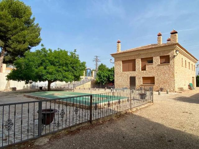 Casa en venta en Villena