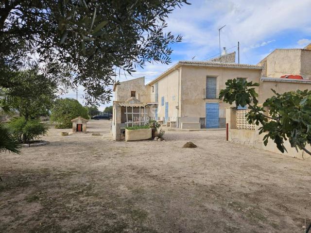 Casa en venta en l'Alt Vinalopó / El Alto Vinalopó, Valencia