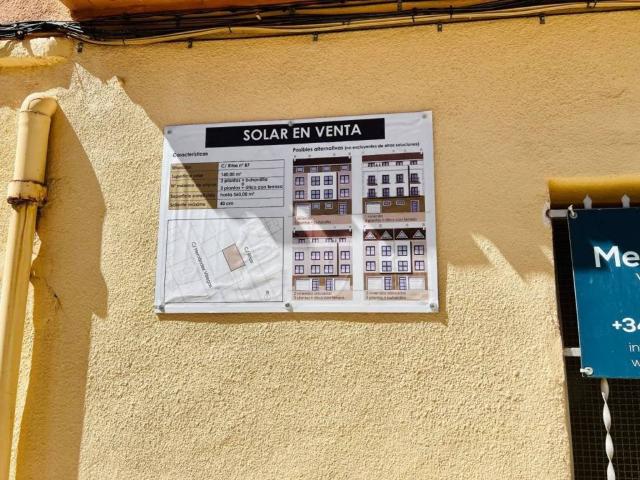 Casa en venta en l'Alt Vinalopó / El Alto Vinalopó, Valencia