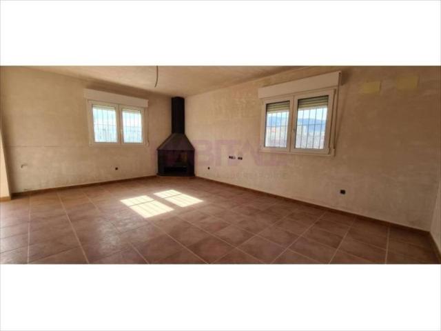 Casa en venta en l'Alt Vinalopó / El Alto Vinalopó, Valencia