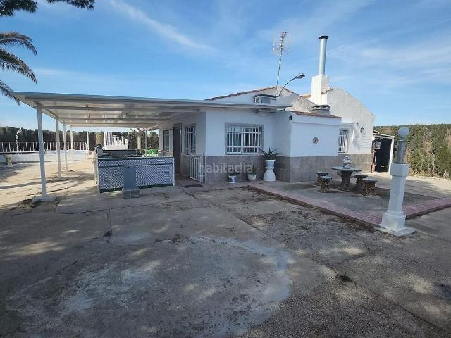 Casa en venta en l'Alt Vinalopó / El Alto Vinalopó, Valencia