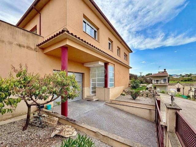 Casa en venta en Cabanyes, Les, Barcelona