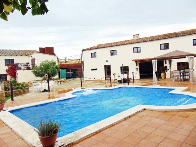 Casa en venta en Vilobí Del Penedès