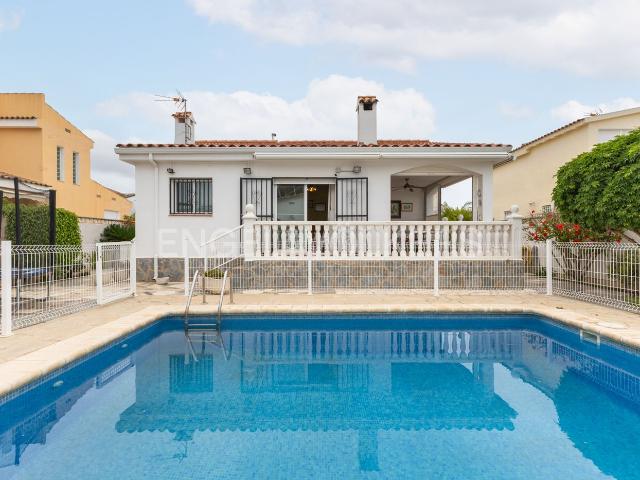 Casa en venta en Dones de la Mar, el Baix Maestrat