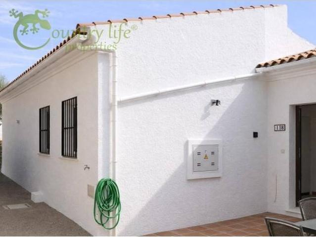 Casa en venta en Viñuela, Málaga