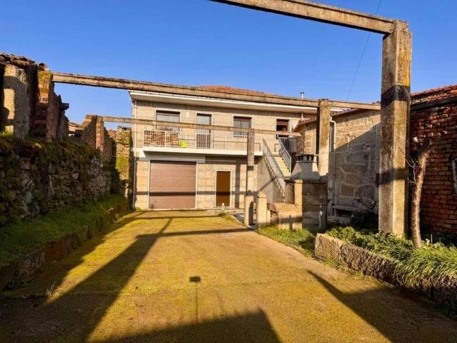 Casa en venta en A Limia, Galicia