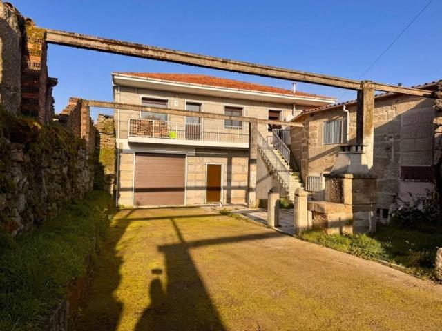 Casa en venta en A Limia, Galicia