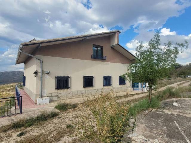 Casa en venta en Yátova, Valencia