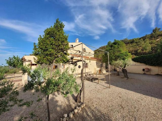 Casa en venta en Yátova, Valencia