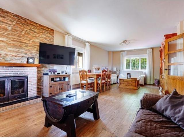 Casa en venta en Yunquera De Henares, Castilla-La Mancha