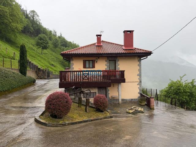 Casa en venta en Zaldibia, Guipúzcoa