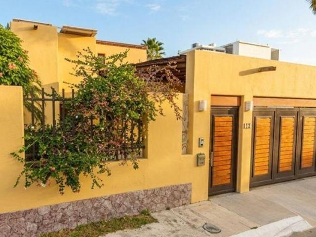 Casa en venta en Zihuatanejo de Azueta, Guerrero