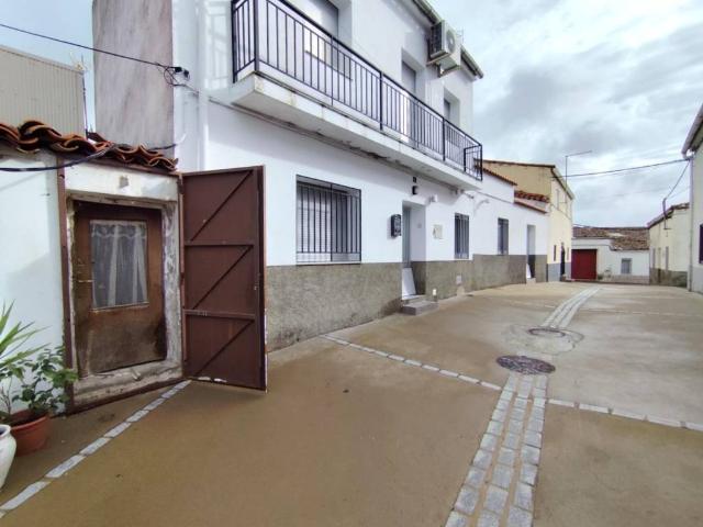 Casa en venta en Zorita, Extremadura