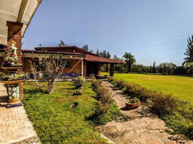 Casa en venta en Zumpahuacan con alberca