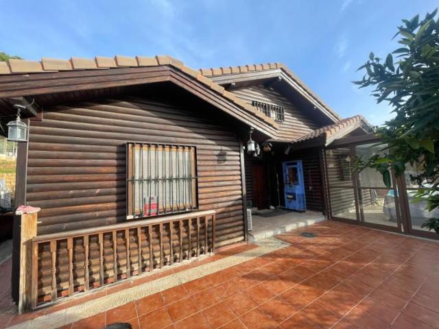 Casa en venta en Alcazaba Beach, Costa del Sol Occidental